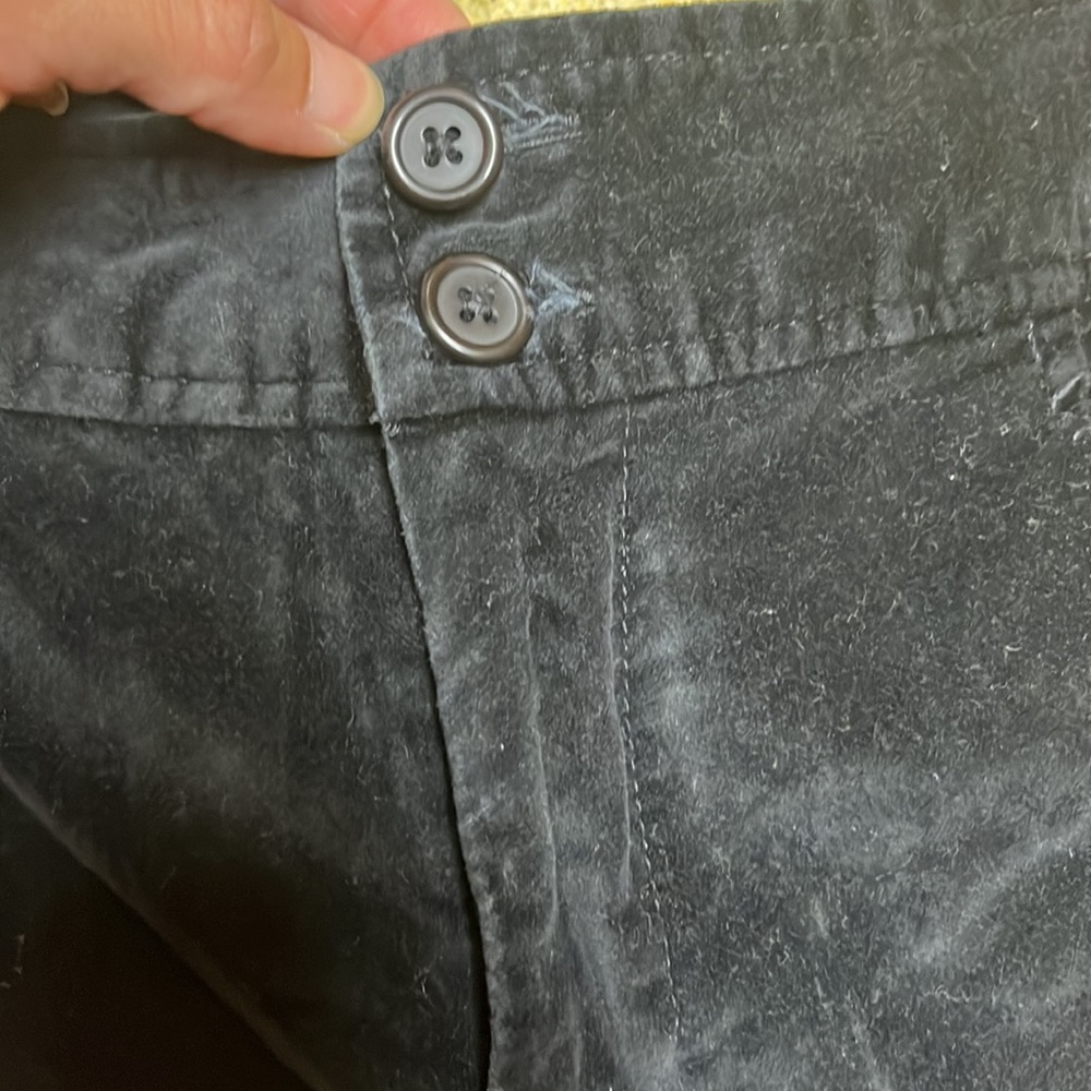 Two EUC velour, capris, one Ann Taylor/ one A.N.A - Picture 10 of 16